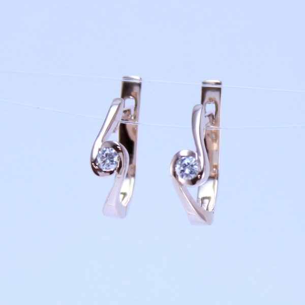 Серьги из красного золота с бриллиантами